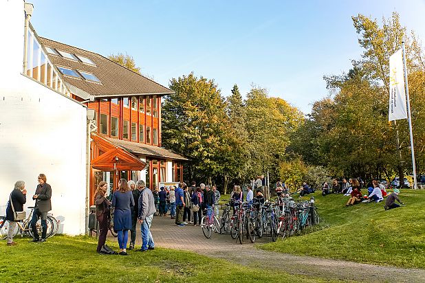 Eingangsbereich der Hochschule Ottersberg; © Wenke Wollschläger