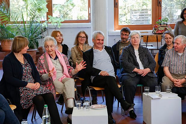 Im Gespräch mit Ottersbergern beim Hochschulfest; © Wenke Wollschläger