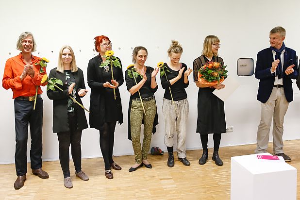 Die sechs nominierten Studierenden des Nachwuchspreises Kunstpreis Ottersberg; © Wenke Wollschläger